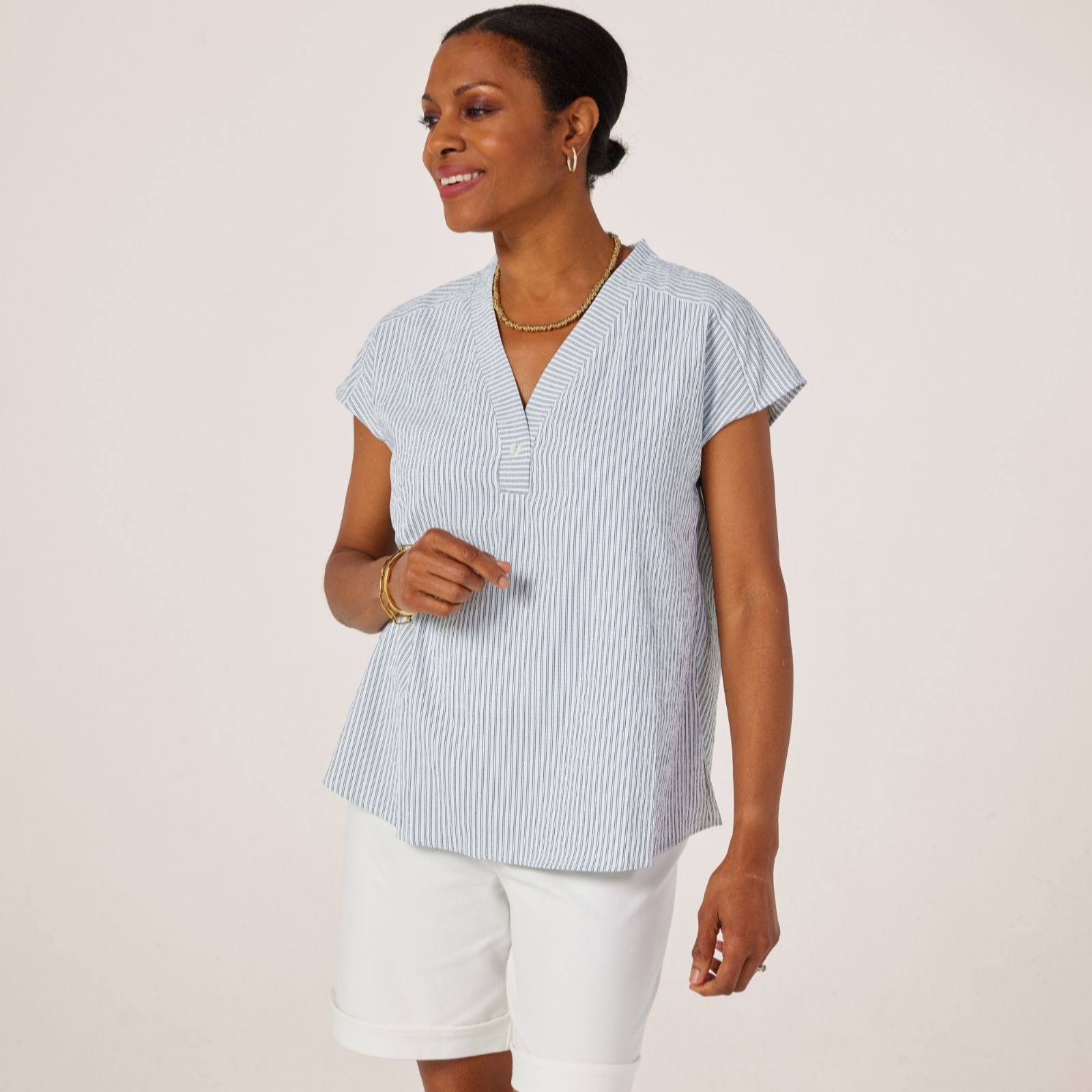 Kim & Co Blue Ecru Seersucker Roxy Short Dolman Sleeve Relaxed Top