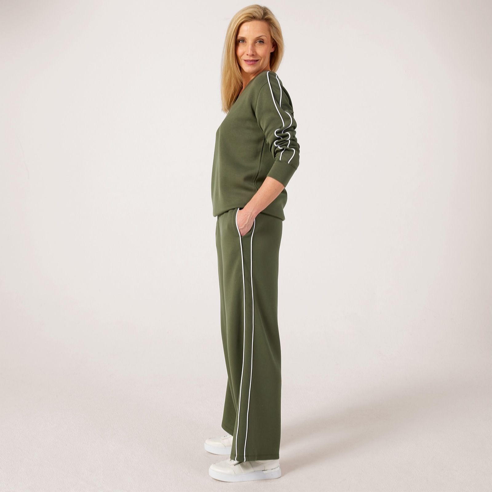 Ruth Langsford Leisurewear Wide Leg Trouser with Side Piping Standard