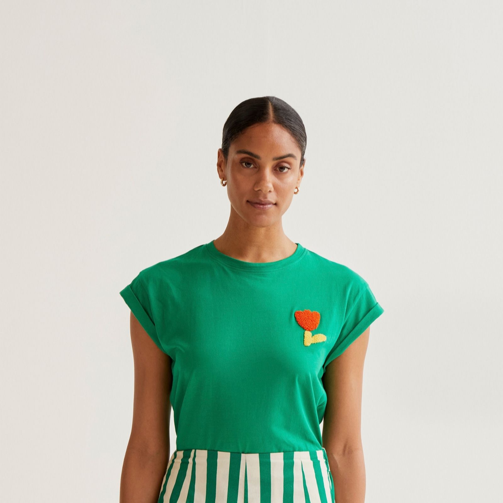 Compania Fantastica Green Flower Motif Tee Shirt