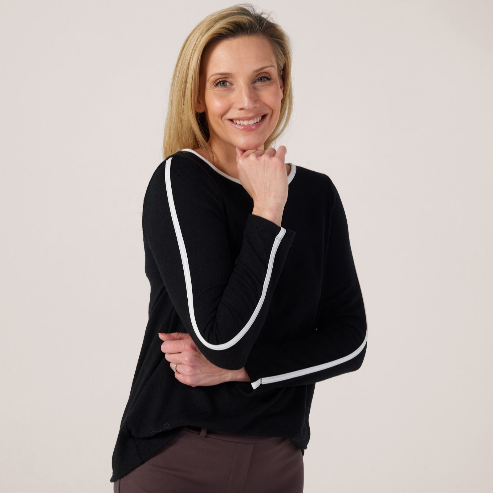 Kim & Co Soft Touch Long Sleeve Contrast Detail Top women's