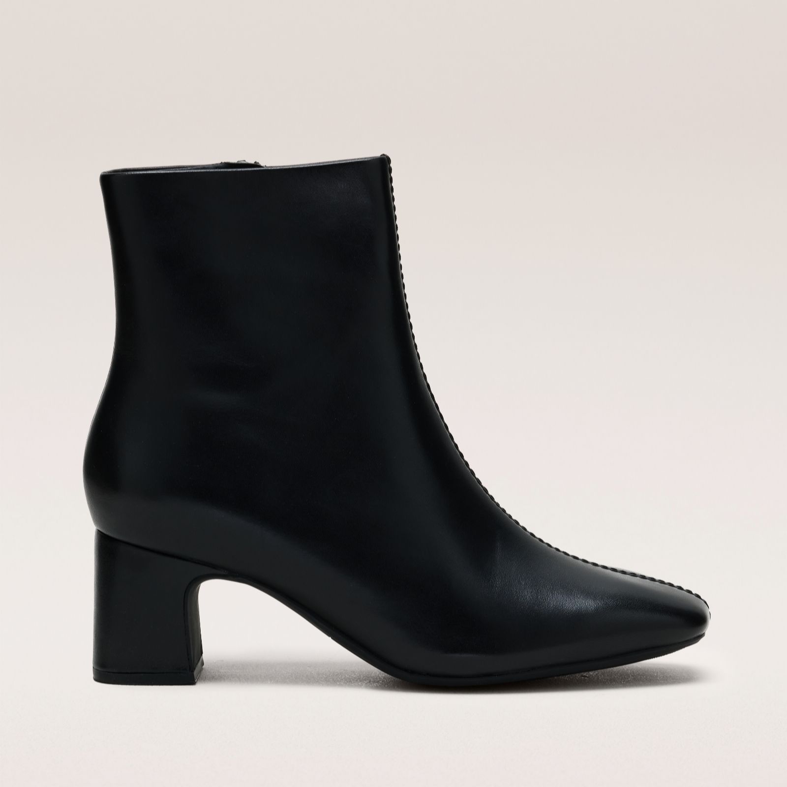 Clarks Footwear Women's Black Leather Clarks Fernie Zip Boots