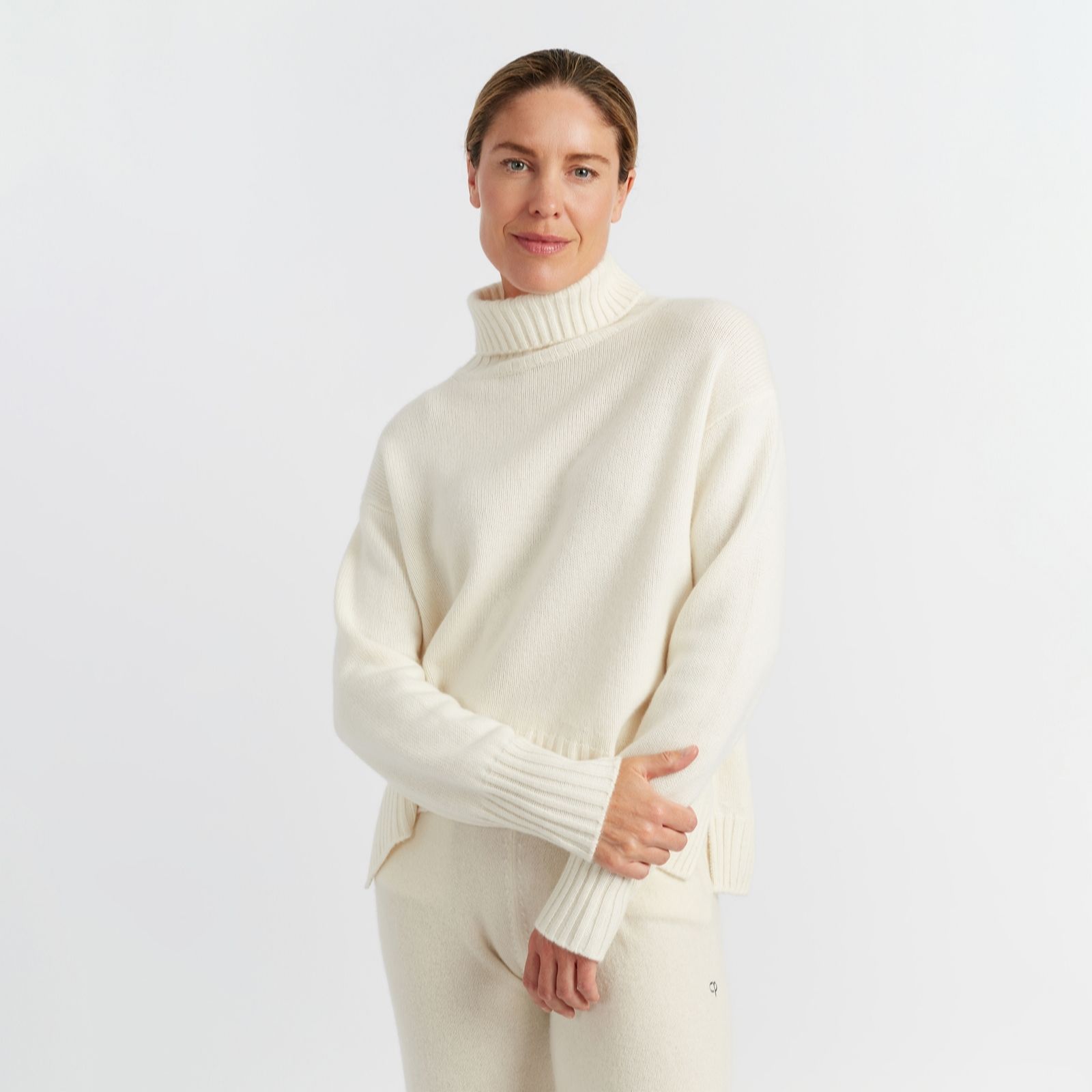 Chinti & Parker Pure 100% Cashmere Relaxed Roll-Neck Jumper women's