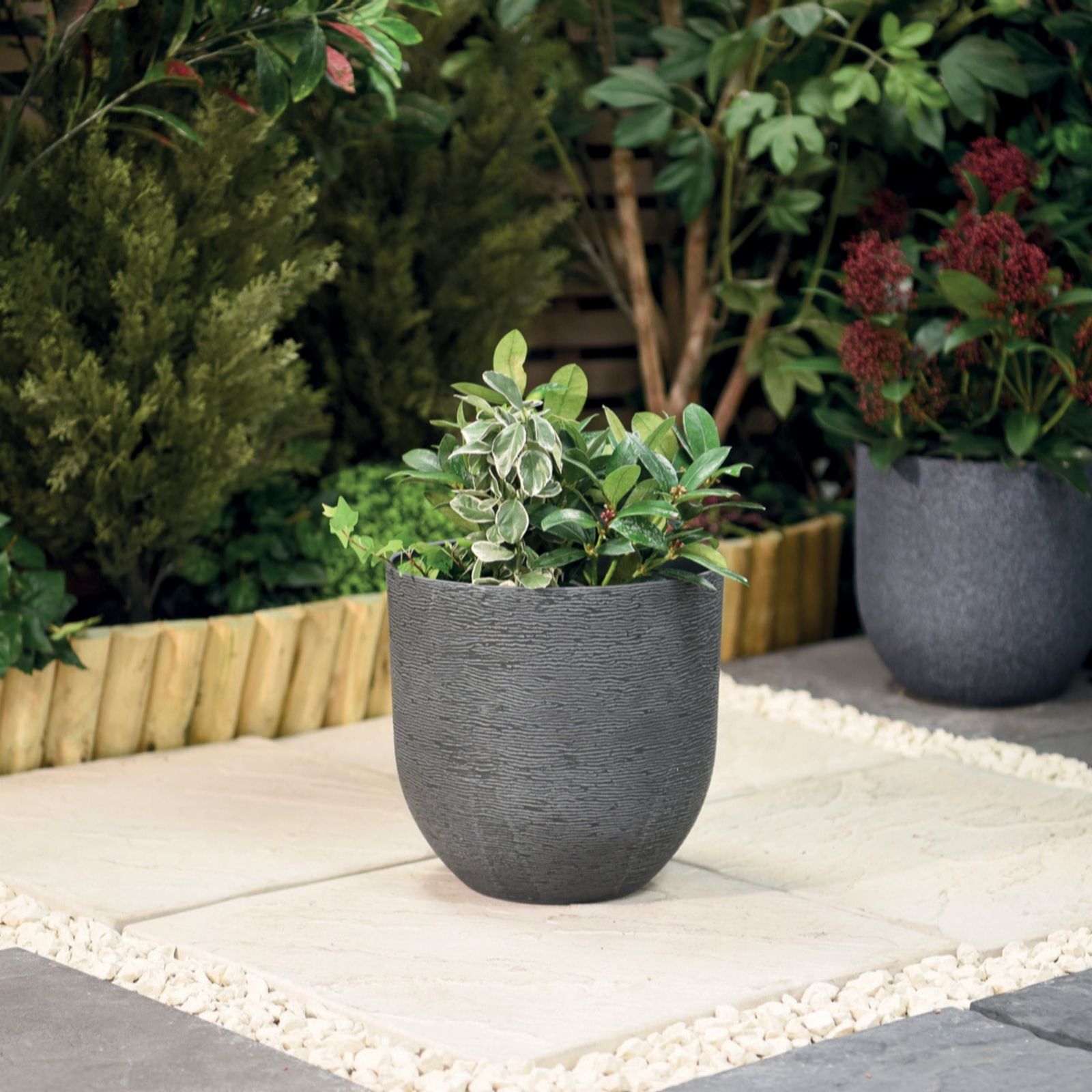 Thompson & Morgan Dark/Grey Stone Effect Planter 26Cm
