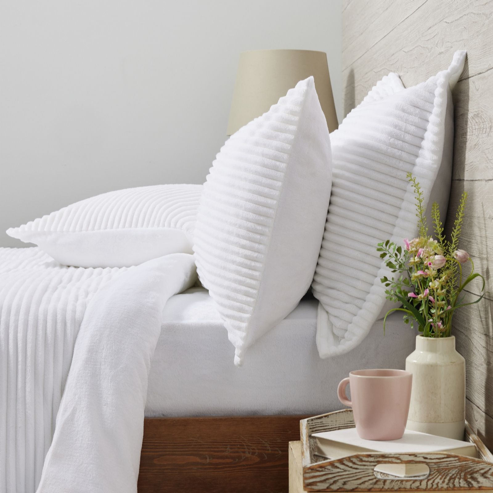Cozee Home White Stripe Velvetsoft 6 Piece Duvet Set