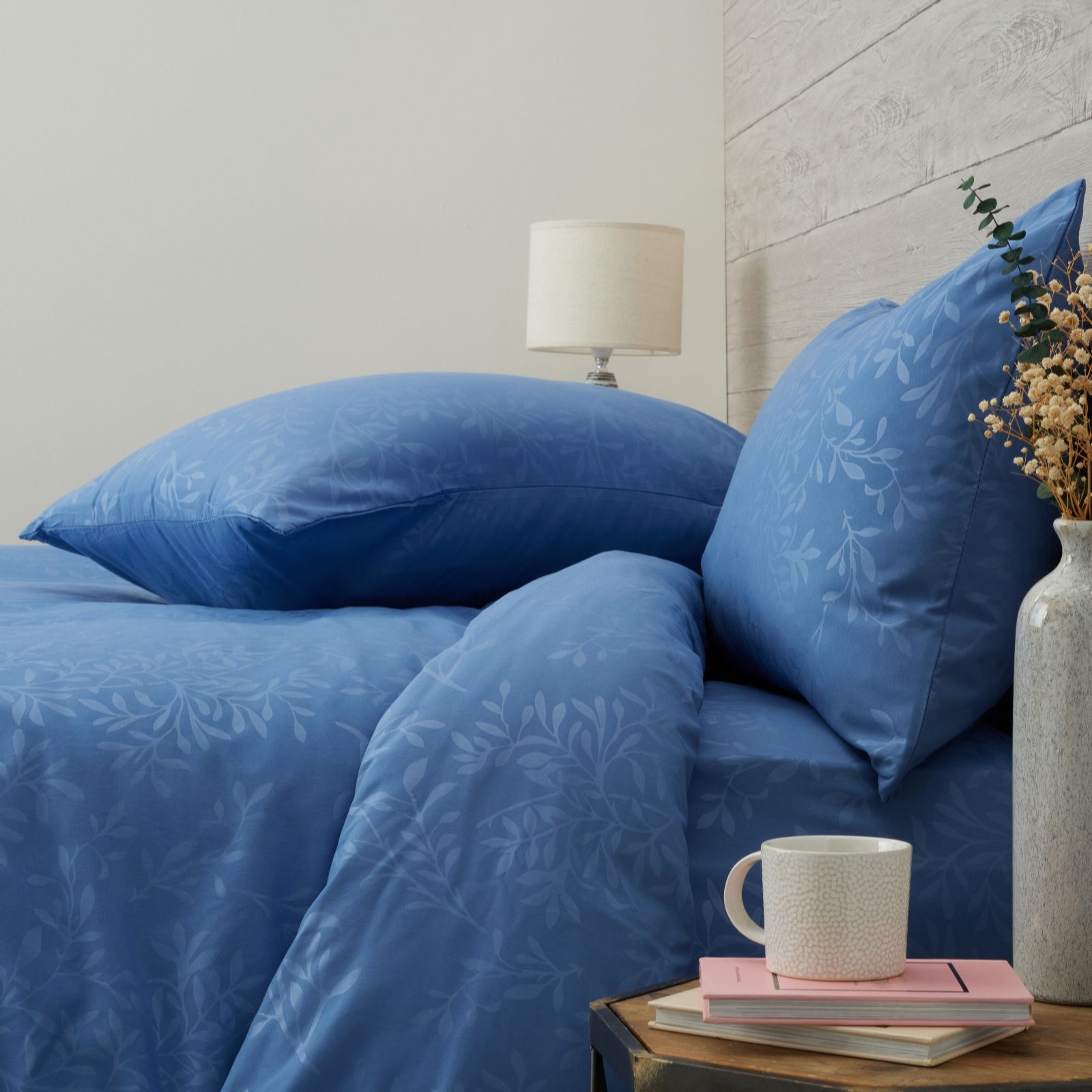 Cozee Home Pink Supersoft By Leaf Embossed 4 Piece Duvet