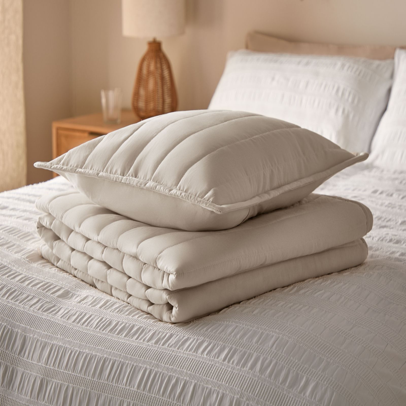 Silentnight Supersoft Quilted Cushion - Green