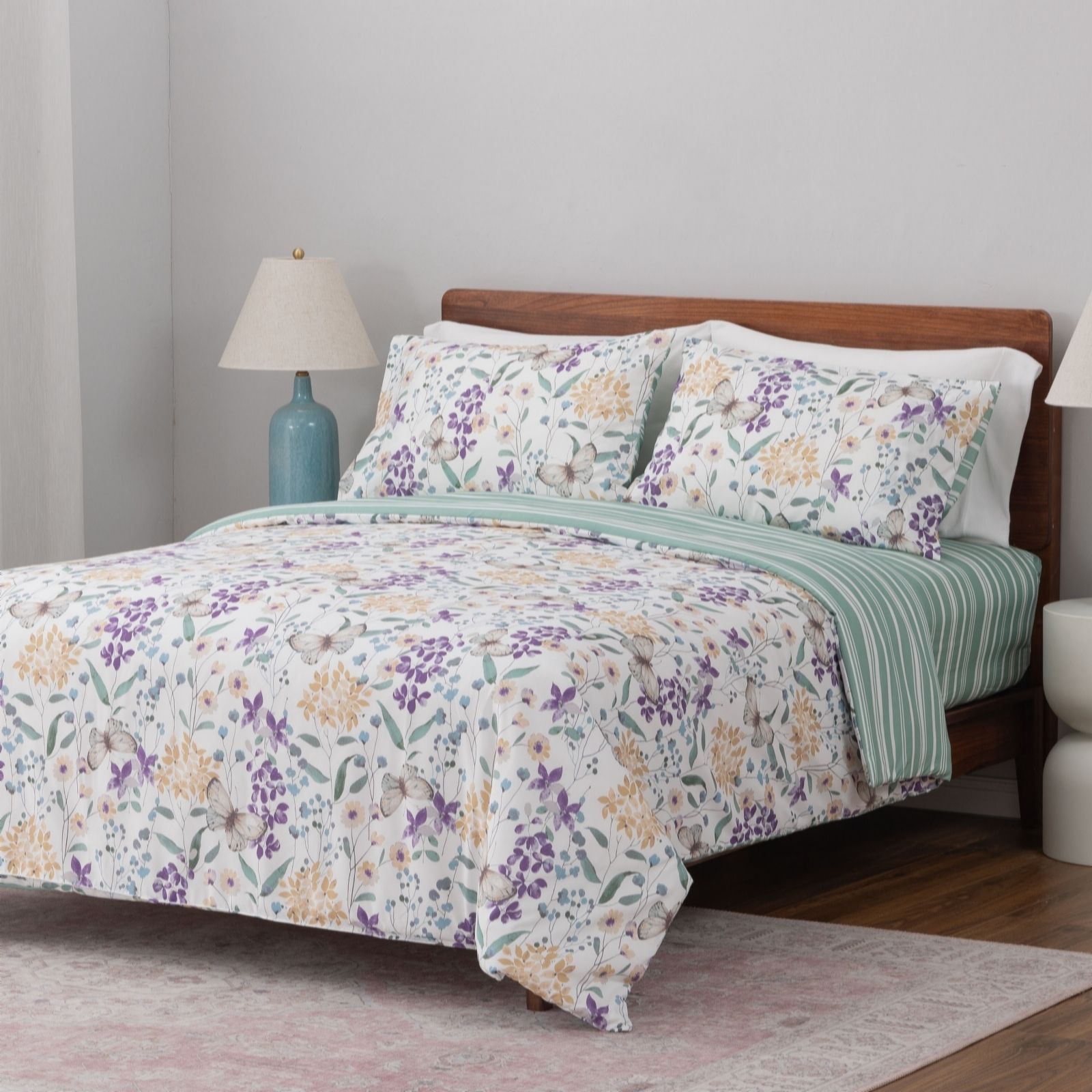 Cozee Home Blush Supersoft By Reversible Butterfly Floral 4 Piece Duvet Set