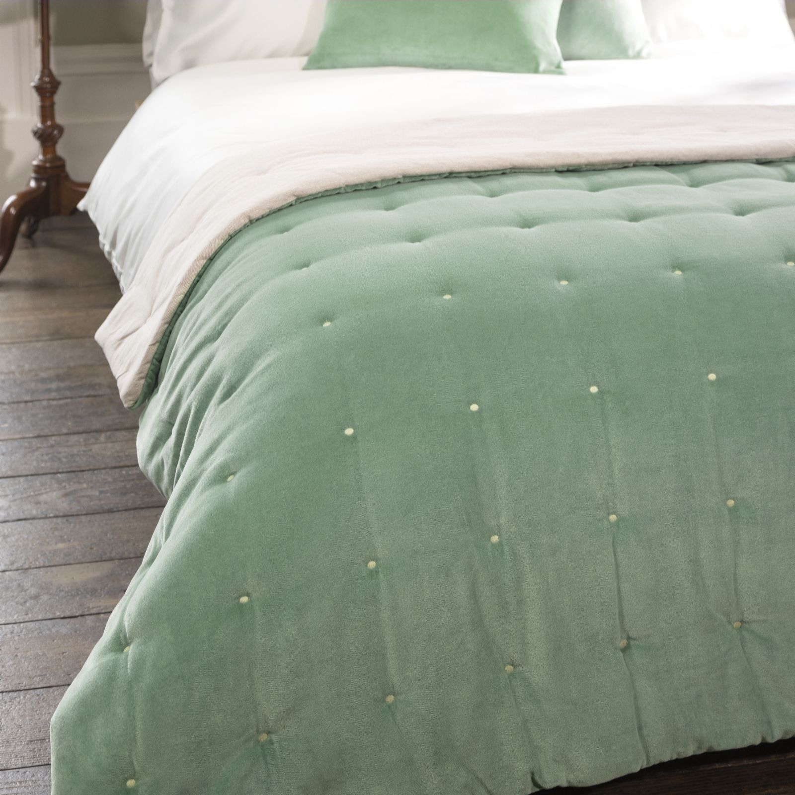 Christy Jaipur Cotton & Velvet Filled Throw