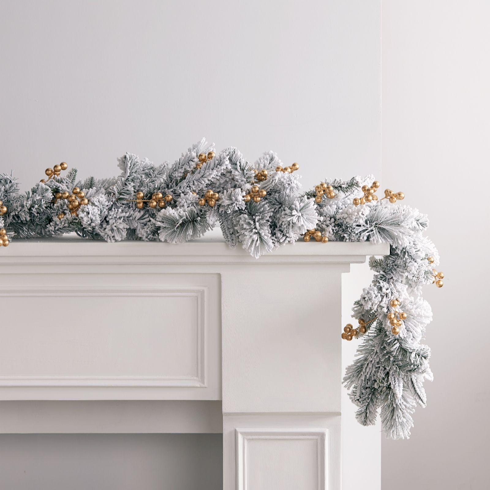 Sara Davies Natural Sara By 180Cm Pre Lit Winterluxe Fir Garland