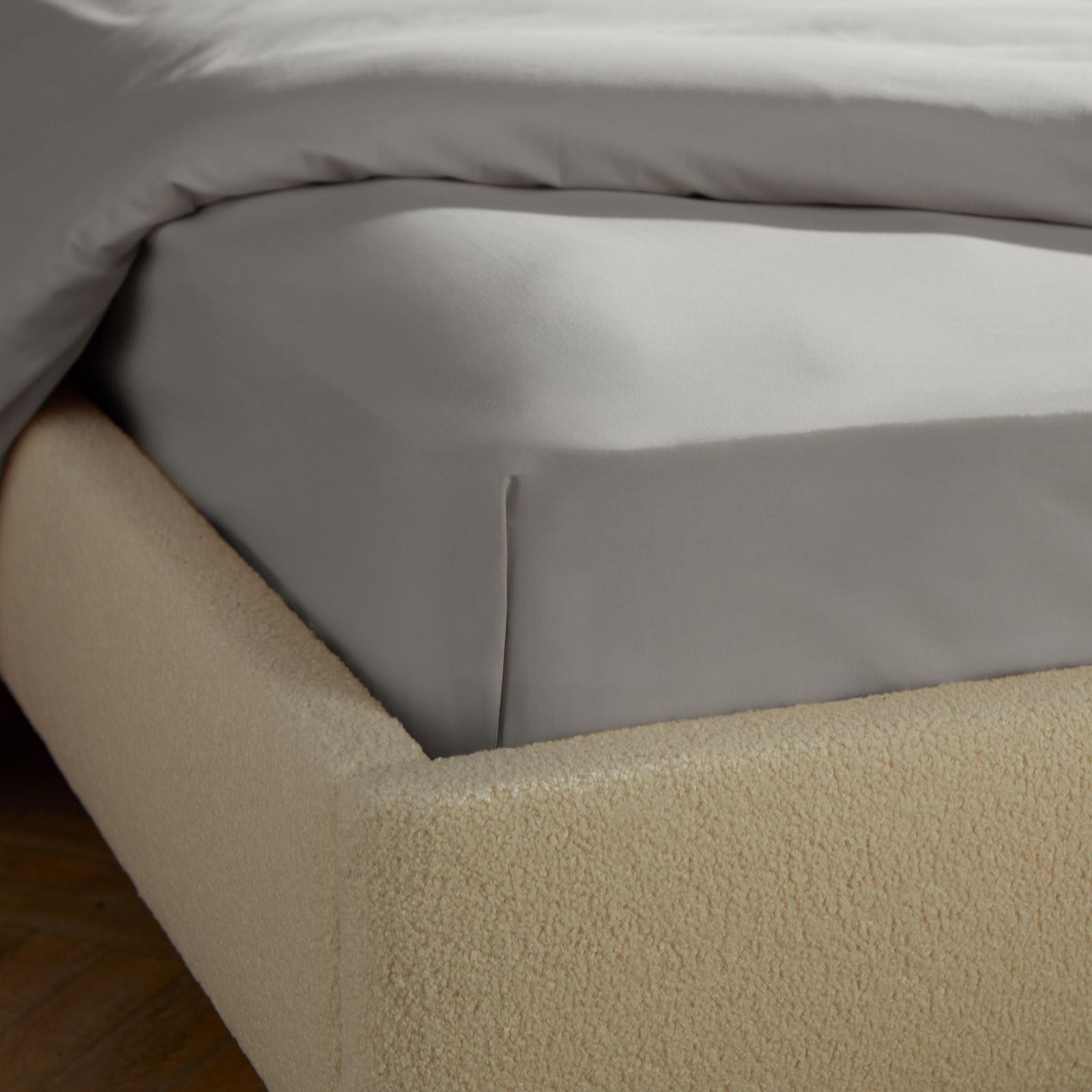 Silentnight Brushed Cotton Fitted Sheet - Burgundy