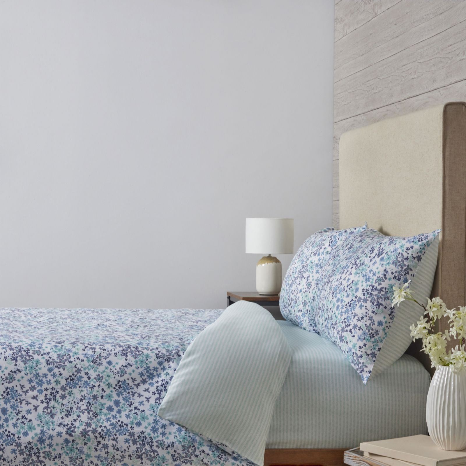 Cozee Home Blue Floral Supersoft By Scandi Floral 4 Piece Duvet Set