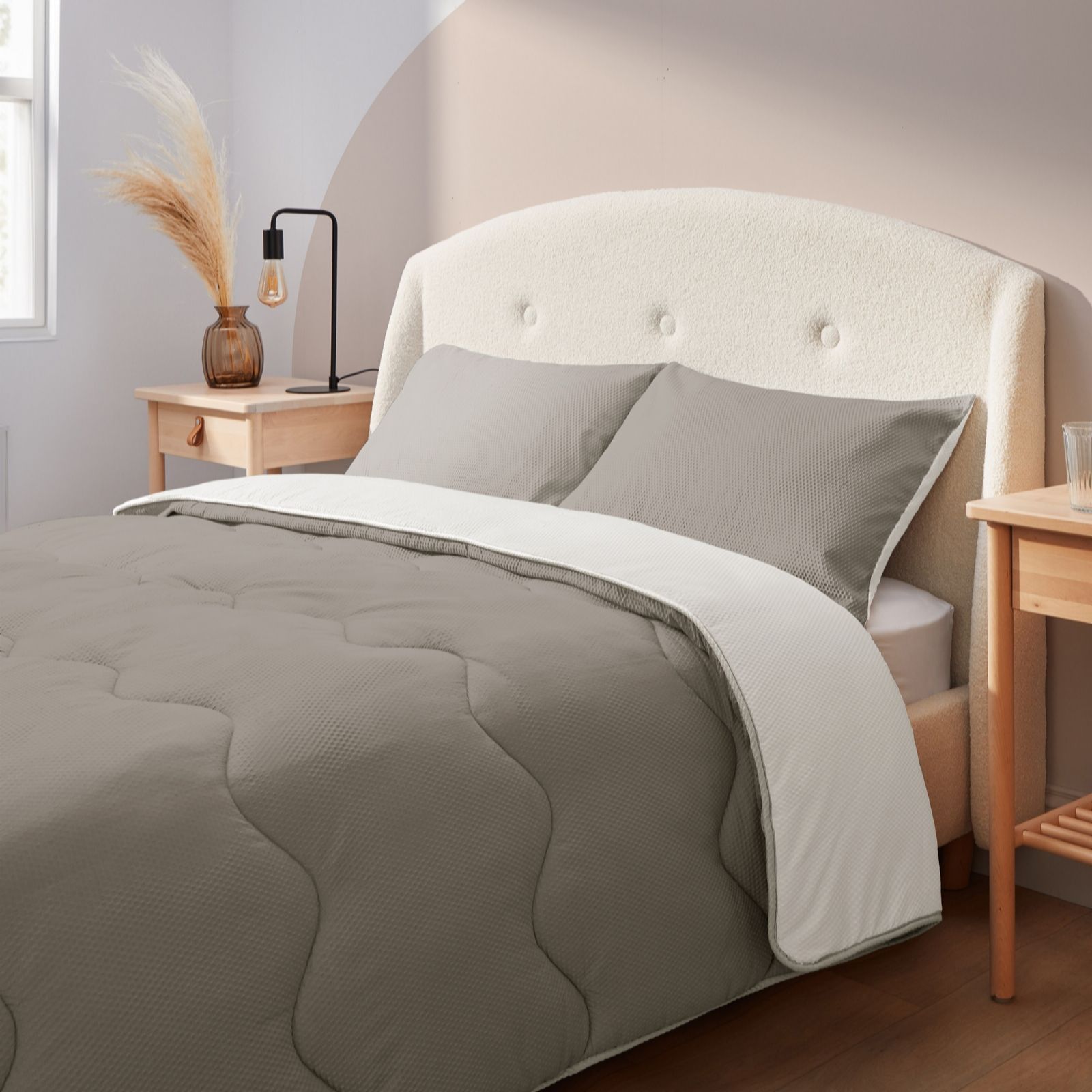 Silentnight Light Seersucker Coverless 2.5 Tog Duvet