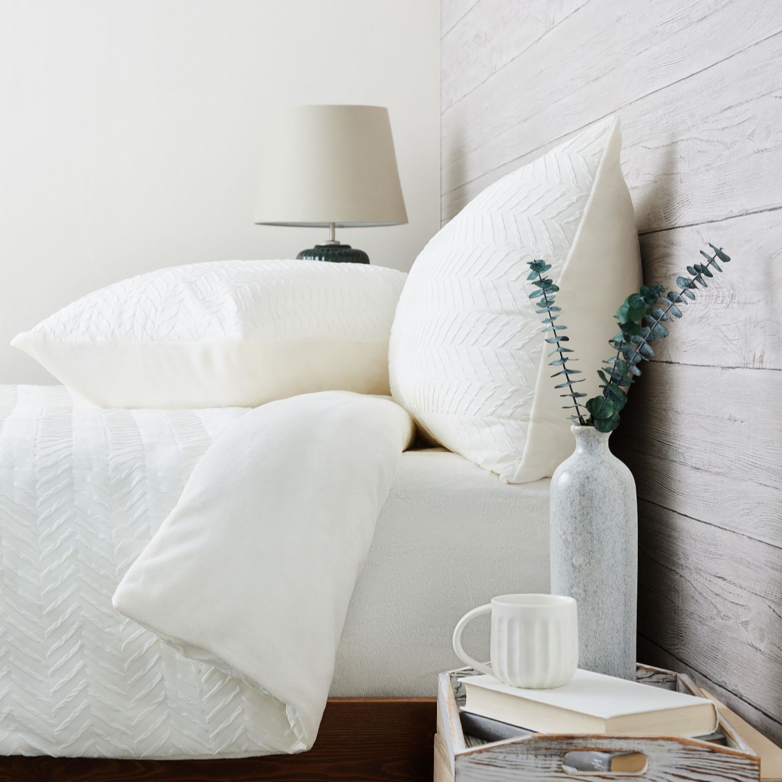 Cozee Home Supersoft and Velvetsoft Textured 4 Piece Duvet Set