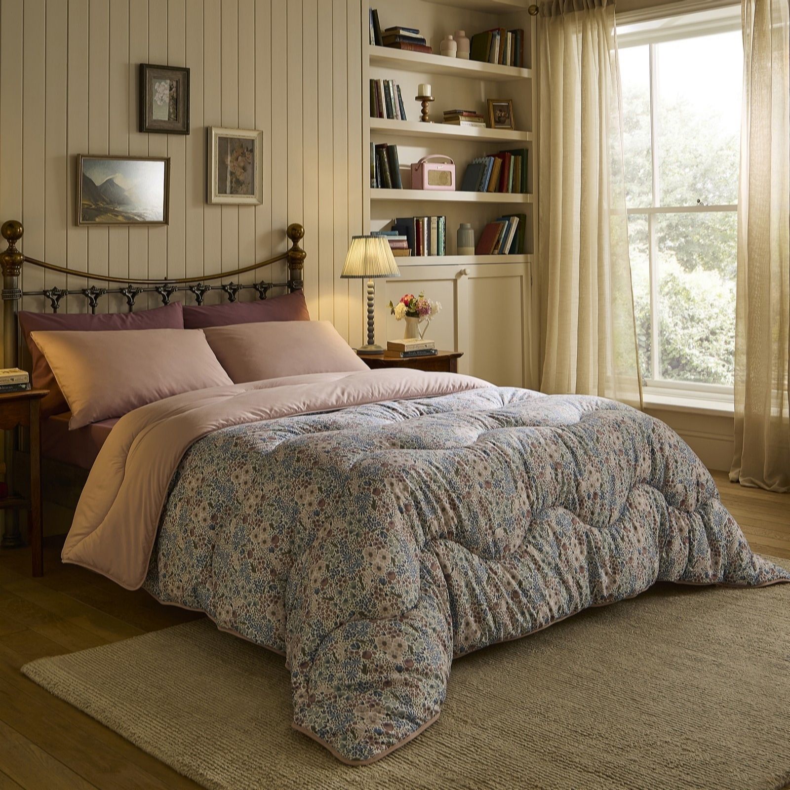 Night Lark Vintage Meadow 10.5 Tog Coverless Duvet & Pillowcase Bundle